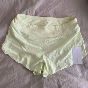 Athleta Run With It 3.5” shorts- NWT never worn